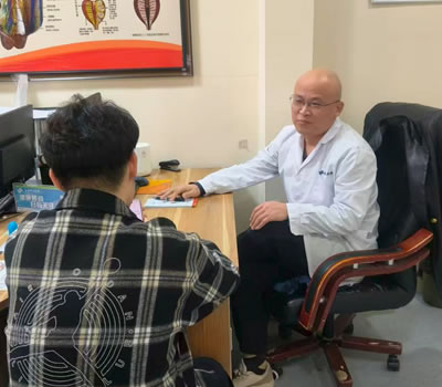 金华市|男科医师高朋磊：守护男性健康，专业男科诊疗